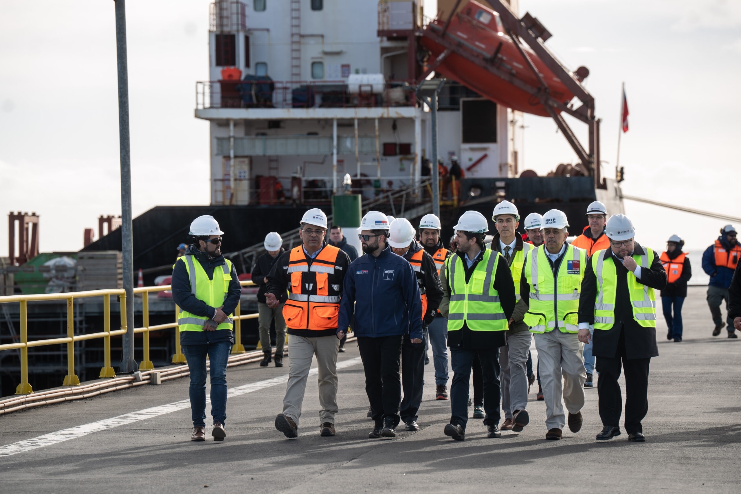 EN VISITA A LA EPAUSTRAL, PRESIDENTE GABRIEL BORIC DESTACA AVANCES EN INFRAESTRUCTURA PORTUARIA EN MAGALLANES